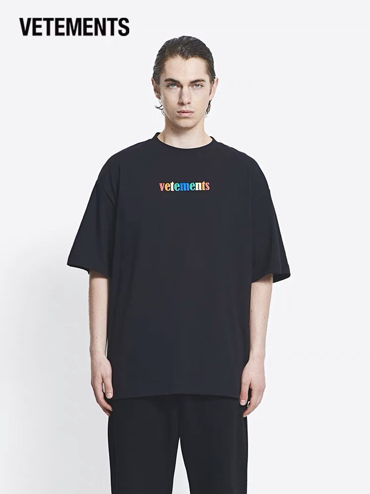 Vetements Colourful Middle Logo
