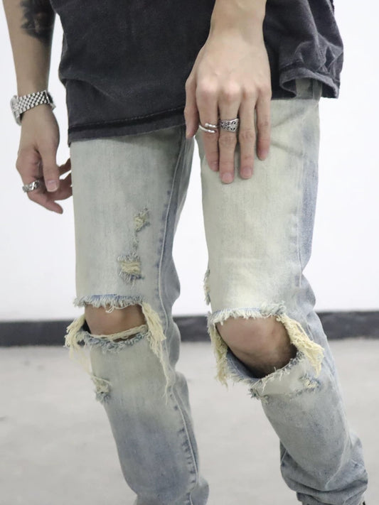 #2 Design Vintage Ripped Jeans